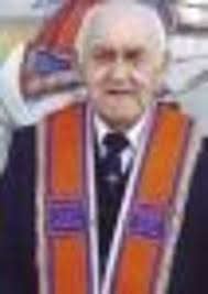 Special plaque for Bob Dickie