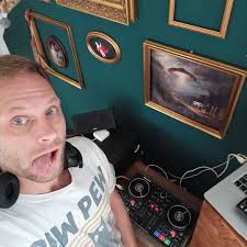 Stream Niko Johnson music