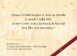 Harry potter, un jeune orphelin, est élevé par son oncle vernon et sa tante pétunia qui le détestent. Anniversaire Enfant Harry Potter