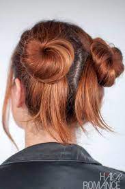 It's pretty mesmerizing to watch how quickly she gets these perfect styles. 30 Quick And Easy Updos You Should Try In 2021