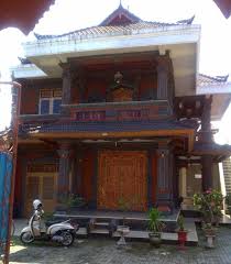 Denah rumah minimalis menjadi pilihan menarik untuk anda dibandingkan dengan rumahh besar yang penuh dengan banyak elemen tidak perlu. 5 Model Rumah Minimalis Bali 2 Lantai Untuk Lahan Minim