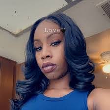 Sheri Dearing's Instagram, Twitter & Facebook