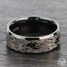 Digital Camo Men S Wedding Ring In Tungsten Mens Wedding Bands Tungsten Hunting Wedding Rings Men S Wedding Ring