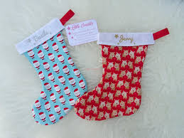 Les avantages de la boule de noël personnalisée avec un prénom. Botte Ou Chaussette De Noel Personnalisee Prenom Creations Douces Et Personnalisees Pour Bebes Et Enfants Faire Parts Naissance Et Bapteme Linge De Lit Accessoires Et Decoration De Chambre Enfant