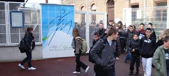 05 61 52 65 45. College Notre Dame Centre Scolaire Saint Thomas D Aquin Veritas 69700 Givors 69 Rhone