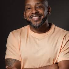 Spike Davis's Instagram, Twitter & Facebook