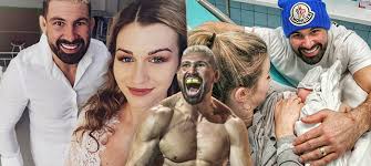 A jeho milenka zdenka už to nevydržela a veřejně promluvila. Galerie Vegh Je Tatou Dojemne Foto Z Porodniho Salu Vemola Poslal Necekany Vzkaz Foto 12 Isport Cz