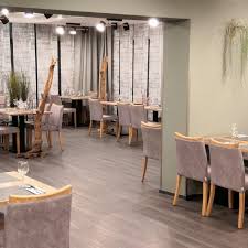 Polsterstuhl Marlo Hg Stapelbar In 2020 Restaurant Stuhle Polsterstuhl Gastronomie Mobel