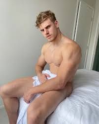 Appreciate Blue Eyed Stud Arthur Becari