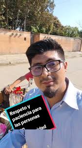 Un día recorriendo las calles con mi amigo "Robert también conocido como  Tucho" persona con capacidad diferente; te invito a que te sumes, muy  pronto volveremos a realizar el recorrido concientizando ...