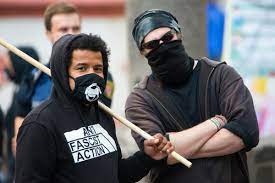 Tatsächlich ist boris reitschuster stark umstritten. Corona Regeln Gelten Nicht Fur Antifa The European
