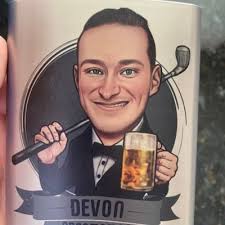 Devon Moreland (@curvydev)