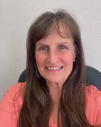 Congratulations to Niki Hedges for completing 3 beautiful years as the Fort  St John Hospital Foundation's Executive Director! Niki is passionate about  her community and making a huge impact in patient care