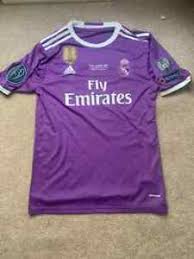 Show your sense of club pride in this men's real madrid 2017/18 home shirt from adidas. Ahtnw04mtc6mdm