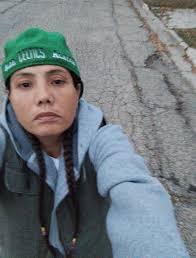 Bronwyn Sanders's Instagram, Twitter & Facebook