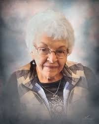 Anna Logsdon's Instagram, Twitter & Facebook