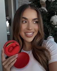 Alisha Revel's Instagram, Twitter & Facebook