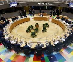 Am anunțat deja că vom iniția dezbateri în parlament, la care va fi. Statele Din Est Indemnate Sa Accepte O Europa Cu Mai Multe Viteze Juncker Sugereaza Ca Marea Britanie Ar Putea Reveni In Ue