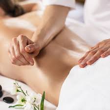 massaggio decontratturante. Park Hotel Elizabeth, Puglia.