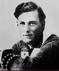 the homes of Warren Baxter