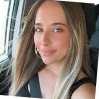 2 "Karla Saavedra Sellés" profiles