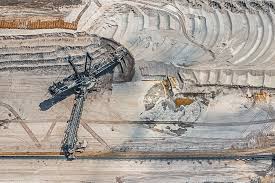 Take A Trip To This Horrifying Mine One Of The Largest Man Made Holes In The World Coal Mining Aerial View Aerial