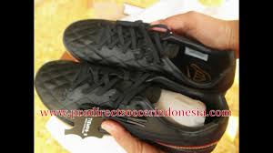 Pin Di Sepatu Futsal Nike