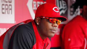 Reds' Aroldis Chapman hits 101 mph in first rehab start