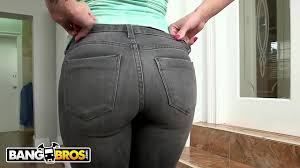 BANGBROS - Big Booty PAWG Kendra Lust Sucking Dick On A Friday - XNXX.COM