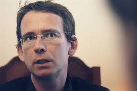 In this essay petr drulák merges the sharp boundary between the rational inquiry of the world and its aesthetic experience. Drulak Do Parize Preci Jen Pujde Jeho Kritici Ustoupi Tema Lidovky Cz