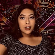 Elizabeth Canchola's Instagram, Twitter & Facebook