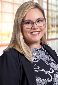 Andrea Earls's Instagram, Twitter & Facebook