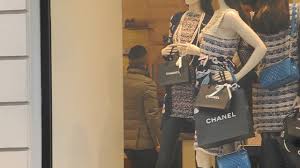I want to make it clear that i'm not afraid to live. Lorenzo Insigne With Wife Genoveffa Darone Shopping In Milan Youtube