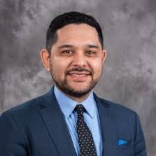 Amplifying Voices, Building Connections: The Power of the Hybrid MBA  Student Council