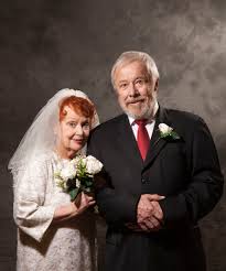 Sven wollter is a very successful and beloved actor in sweden and has starred in many films such as, the man on the roof, the man from majorca, änglagård and jerusalem, based on the novel by. Gerd Hegnell Och Sven Wollter Skiljer Sig Goteborgs Stadsteater