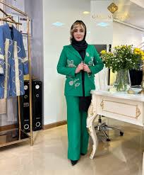 جدیدترین مدل های کت و شلوار زنانه کلاسیک و مجلسی 1404 - مزون گالانت