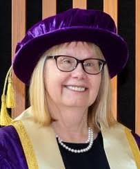 Comedian and actor Hugh Dennis installed as chancellor of the University of  Winchester