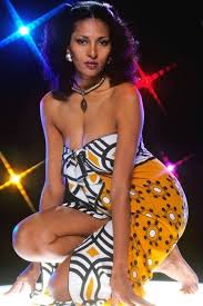Hot Black Actresses In Their 50s Pam Grier Vintage Black Glamour Women Black Hollywood