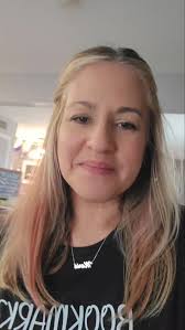 I'm trying to make content, and no one wants to help! #Cafe owner problems 