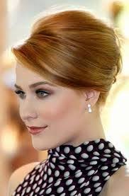 Kara Cartwright's Instagram, Twitter & Facebook