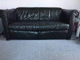 Das sofa wurde eigentlich nur als sofa benutzt. Schwarzes Sofa Aus Leder Gebraucht Und Eingesessen Aber Super Bequem Ebay