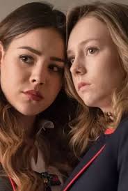 La cuarta temporada de élite renovara a todo su elenco de actores y de esta manera en la tercera temporada se cerrarán todas las historias que hemos conocido hasta ahora, incluyendo el misterio. Fvfdvcwoa Xmjm