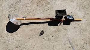 Hi i wonder that, can i use your circuit's outputs which already drives spekaer for arduino? How To Make A Metal Detector From Old Tv Metal Detector Old Tv Metal