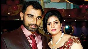Indian fast bowler mohammed shami's estranged wife hasin jahan who has become super active on social media has posted a controversial picture with the cricketer. Indian Pacer Mohammed Shami S Wife Hasin Jahan Leaves Everyone Surprised Shares Photo In Sindoor