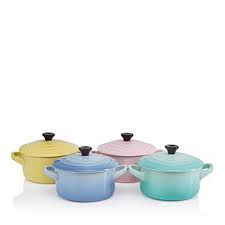 Presented in a charming gift box, this set of three mini cocottes is perfect for serving single portions of side dishes or desserts. Le Creuset Sorbet Mini Cocottes Set Of 4 Bloomingdale S