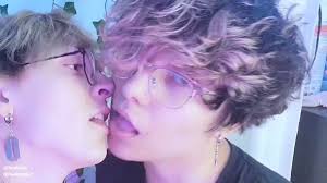 hunnypaint + ios Video on X