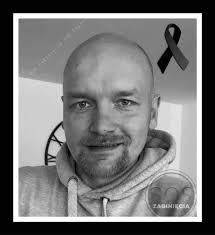 Spieszmy się kochać ludzi, tak szybko odchodzą"... 🖤🖤🖤 Z wielkim żalem i  smutkiem przekazujemy Wam informację iż odnaleziono ciało 44-letniego  Krzysztofa, który zaginął 17 czerwca 22r w Wielkiej Brytanii... Rodzinie i  bliskim