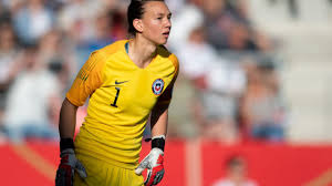 Página oficial de facebook de christiane endler, futbolista capitana de la selección. Christiane Endler Hablo De Su Posicion Politica La Portera De La Roja Dijo Ser De Centro Derecha Aunque Esta A Favor De La Adopcion Homoparental Y Del Matrimonio Igualitario