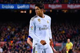 Similar players to raphaël varane. Starke Aktion Raphael Varane Ex Boss Enthullt Klasse Geste Von Real Madrid