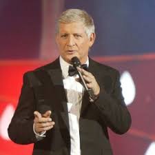 Ça nous ferait des vacances, ah, si tu pouvais fermer ta gueule. Ah Si Tu Pouvais Fermer Ta Gueule Paroles Patrick Sebastien